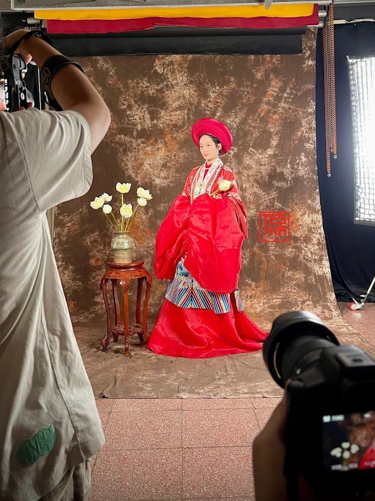 Không gian bên trong cửa hàng Tô Hà Style lưu giữ dấu ấn Việt