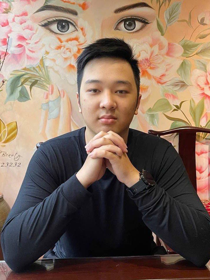 Trưởng nhóm truyền thông Nguyễn Đức Huy - Tohastyle