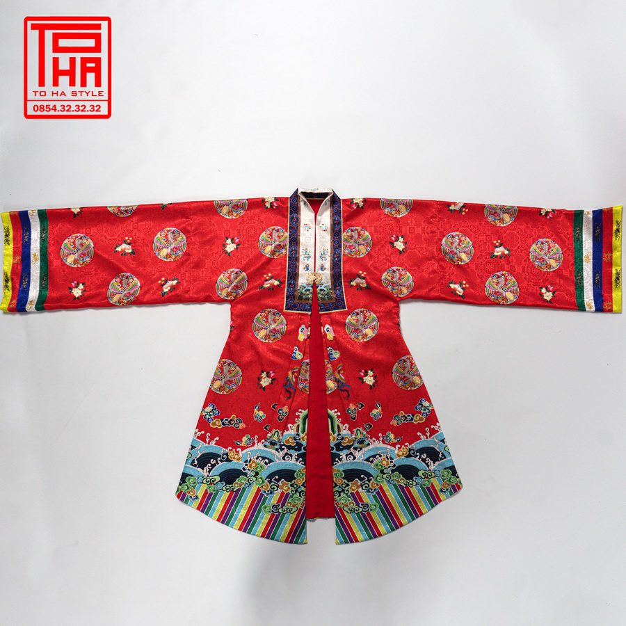 áo Nhật Bình nữ – đỏ đậm, chất liệu gấm thêu hoa văn phượng ổ (3) ao Nhat Binh nu – do dam chat lieu gam theu hoa van phuong o 3