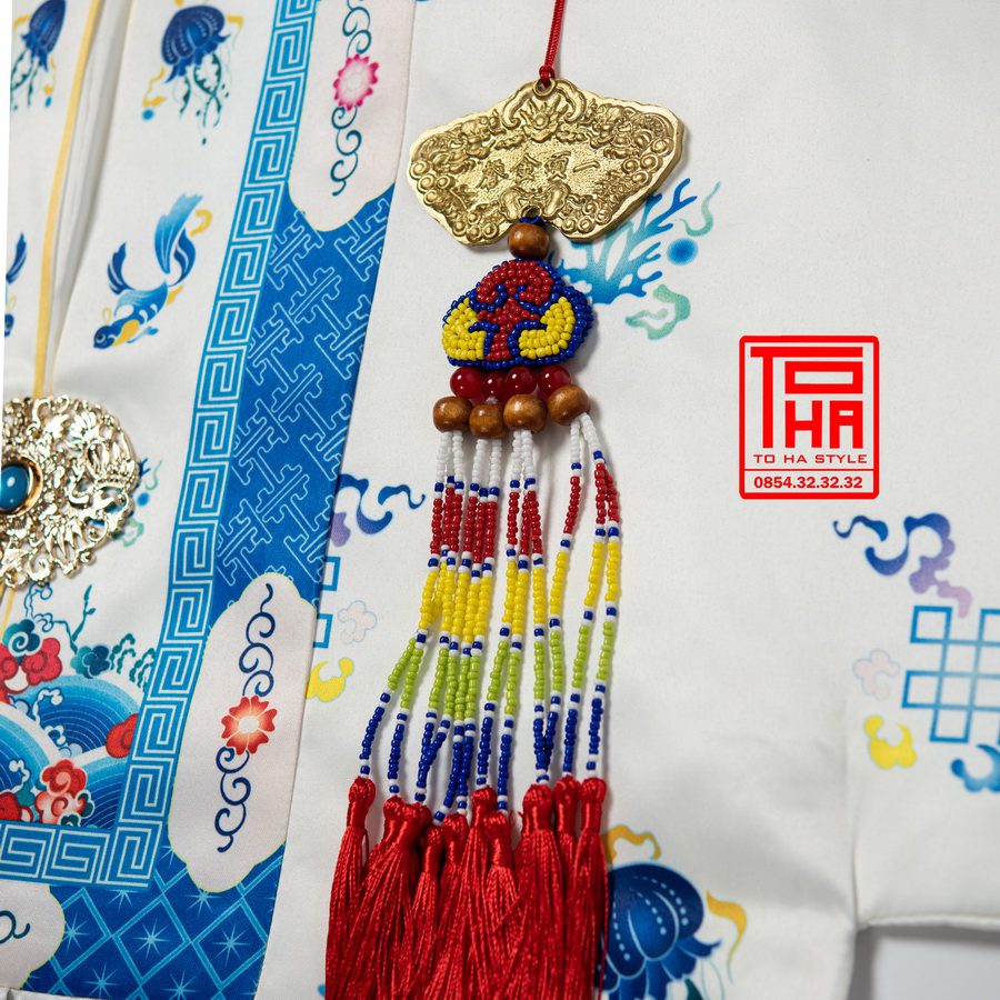 áo Nhật Bình nữ – trắng, vải tafta in họa tiết ngư quần hội (7) ao Nhat Binh nu – trang vai tafta in hoa tiet ngu quan hoi 7