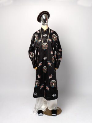 Bộ áo Ngũ Thân - Đen, chất vải tafta in họa tiết ổ én