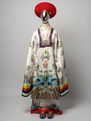 Bo ao Nhat Binh nu trang chat lieu gam truyen thong theu phuong o 2