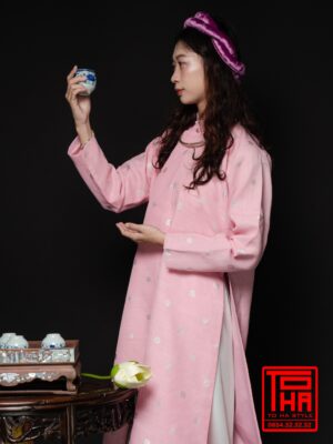 Cho thue ao Ngu Than nu hong phan chat lieu gam hoa tiet hoa van cat tuong 5