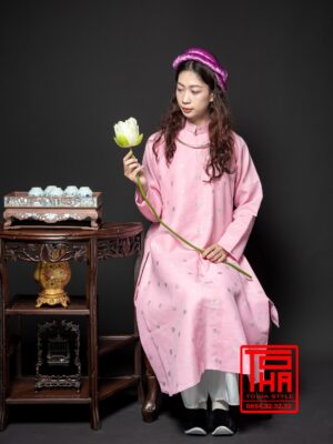 Cho thue ao Ngu Than nu hong phan chat lieu gam hoa tiet hoa van cat tuong 6