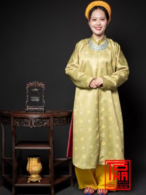Cho thuê áo Ngũ Thân nữ - vàng nhạt, chất liệu gấm thêu hoa văn cát tường