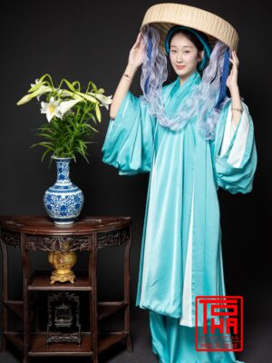 Cho thuê bộ áo Đối Khâm - áo Giao Lĩnh - yếm đụp- xanh ngọc, chất liệu gấm