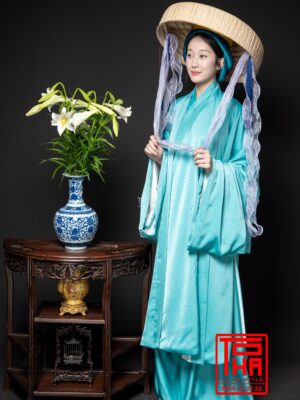 Cho thuê bộ áo Đối Khâm - áo Giao Lĩnh - yếm đụp- xanh ngọc, chất liệu gấm