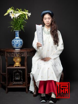 Cho thue bo ao Ngu Than Trang chat lieu gam det hoa tiet hoa hong cach dieu 4