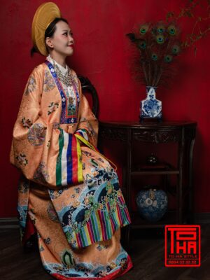 Cho thuê bộ áo Nhật Bình - cam đào, chất liệu gấm thêu họa tiết ổ phượng