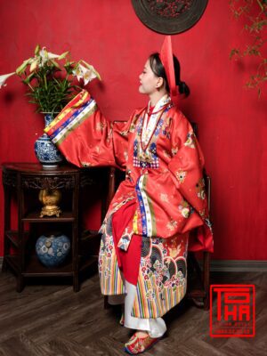 Cho thue bo ao Nhat Binh nu Do tuoi chat vai tafta in hoa tiet o phuong 3