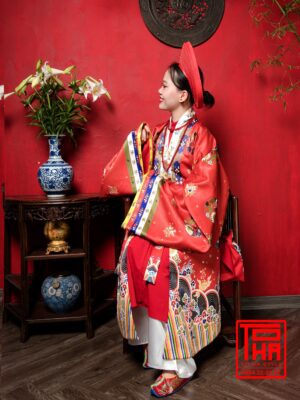 Cho thue bo ao Nhat Binh nu Do tuoi chat vai tafta in hoa tiet o phuong 4