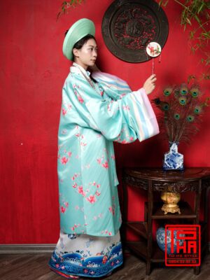 Cho thue bo ao Nhat Binh nu xanh ngoc vai tafta in hoa tiet hoa dao 4