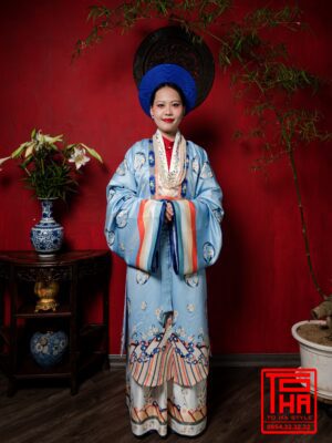 Cho thuê bộ áo Nhật Bình nữ - xanh thiên thanh, chất vải tafta in họa tiết hoa mai cách điệu