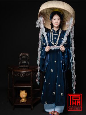 Cho thue bo ao Tac Nu Xanh Dam chat lieu gam theu hoa tiet hoa cuc trang 7