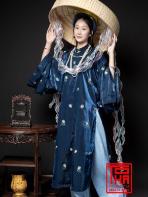 Cho thue bo ao Tac Nu Xanh Dam chat lieu gam theu hoa tiet hoa cuc trang 9